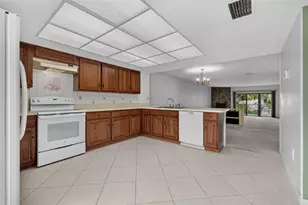 406 Sandy Hook Rd, Treasure Island, FL 33706 - Photo 9