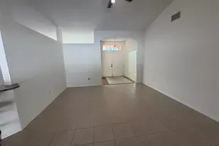 7002 Summit Cir, Winter Haven, FL 33884 - Photo 3