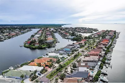 852 Symphony Isles Boulevard, Apollo Beach, FL 33572 - Photo 57