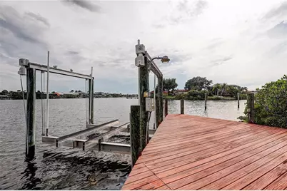 852 Symphony Isles Boulevard, Apollo Beach, FL 33572 - Photo 51