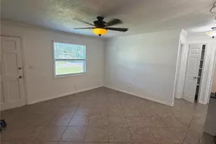 7200 51st Ter N, Saint Petersburg, FL 33709 - Photo 9