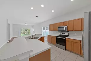 9541 Cypress Harbor Dr, Gibsonton, FL 33534 - Photo 11