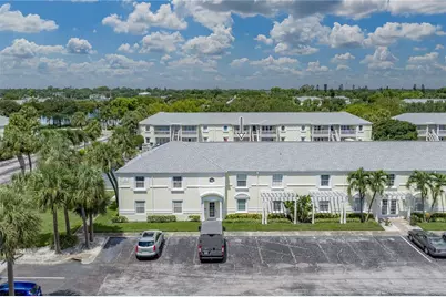 4985 Coquina Key Drive SE #F, Saint Petersburg, FL 33705 - Photo 3