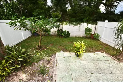 1762 Castle Rock Road, Tampa, FL 33612 - Photo 33