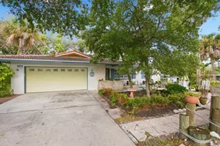 12382 143rd St, Largo, FL 33774 - Photo 1