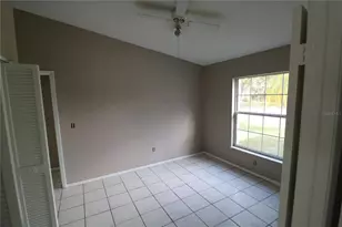 5018 Oakshire Dr, Tampa, FL 33625 - Photo 7