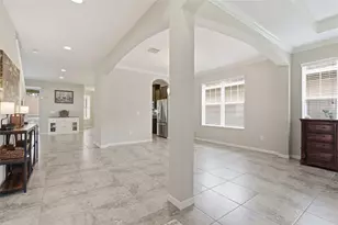 17515 Bright Wheat Dr, Lithia, FL 33547 - Photo 5