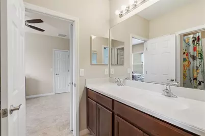 17515 Bright Wheat Drive, Lithia, FL 33547 - Photo 31