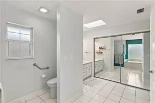 5718 NE 61st Ave Rd, Silver Springs, FL 34488 - Photo 17