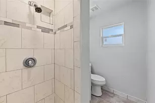 105 N Pearl St, Plant City, FL 33563 - Photo 25