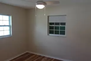 7809 38th Terrace N, Saint Petersburg, FL 33709 - Photo 17