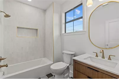 1025 Melrose Avenue S, Saint Petersburg, FL 33705 - Photo 23