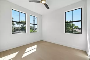 1025 Melrose Ave S, Saint Petersburg, FL 33705 - Photo 31