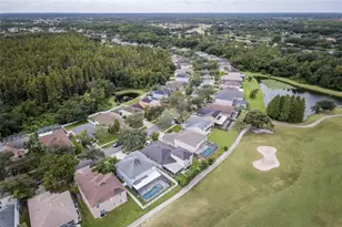 18182 Sandy Pointe Dr, Tampa, FL 33647 - Photo 5