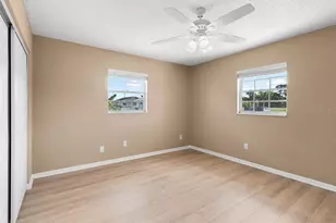 701 W Brockton Pl, Sun City Center, FL 33573 - Photo 25