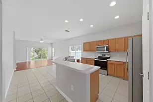 9541 Cypress Harbor Dr, Gibsonton, FL 33534 - Photo 13