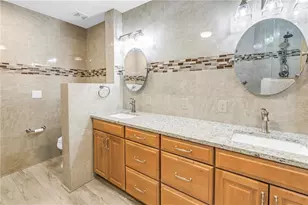 350 2nd St N, Saint Petersburg, FL 33701 - Photo 31