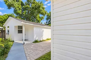 10115 N 14th St, Tampa, FL 33612 - Photo 25