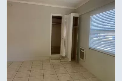 827 19th Avenue N #1/2, Saint Petersburg, FL 33704 - Photo 9