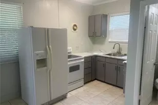 827 19th Ave N, Saint Petersburg, FL 33704 - Photo 5