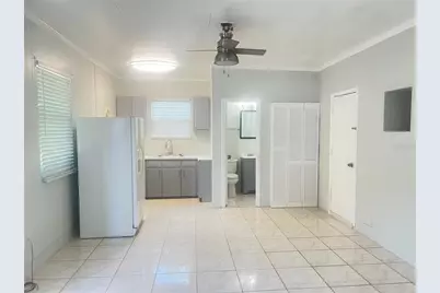 827 19th Avenue N #1/2, Saint Petersburg, FL 33704 - Photo 7