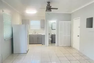 827 19th Ave N, Saint Petersburg, FL 33704 - Photo 7