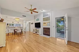 992 Spinnaker Ct, Tarpon Springs, FL 34689 - Photo 15