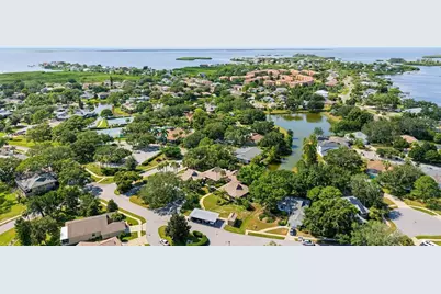 992 Spinnaker Court, Tarpon Springs, FL 34689 - Photo 65