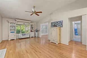 992 Spinnaker Ct, Tarpon Springs, FL 34689 - Photo 13