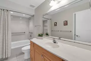 5668 Escondida Blvd S, Saint Petersburg, FL 33715 - Photo 41