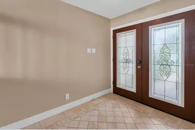 5668 Escondida Boulevard S, Saint Petersburg, FL 33715 - Photo 5