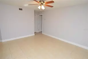 8647 Mallard Reserve Dr, Tampa, FL 33614 - Photo 23