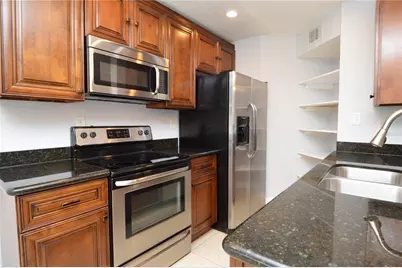 8647 Mallard Reserve Drive #104, Tampa, FL 33614 - Photo 11