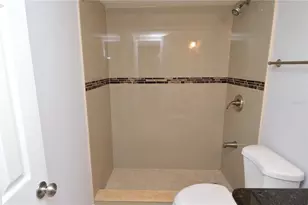 8647 Mallard Reserve Dr, Tampa, FL 33614 - Photo 27