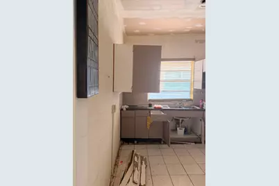 2323 W Chestnut Street, Tampa, FL 33607 - Photo 5