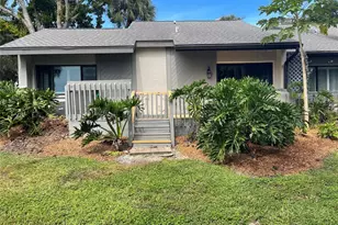 90 S Highland Ave, Tarpon Springs, FL 34689 - Photo 9