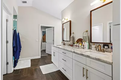 185 24th Avenue N, Saint Petersburg, FL 33704 - Photo 31