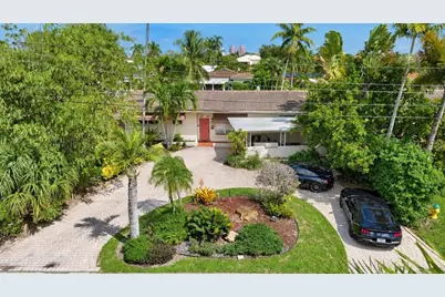 2142 NE 17th Avenue, Wilton Manors, FL 33305 - Photo 1