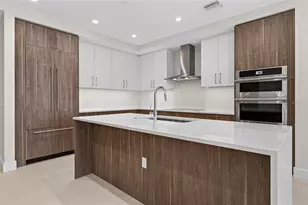 275 1st Ave S, Saint Petersburg, FL 33701 - Photo 5