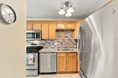 5118 Coquina Key Drive SE #B, Saint Petersburg, FL 33705 - Photo 7