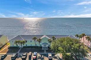 5118 Coquina Key Dr SE, Saint Petersburg, FL 33705 - Photo 1