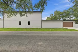 3201 W Wyoming Ave, Tampa, FL 33611 - Photo 3