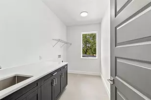 3201 W Wyoming Ave, Tampa, FL 33611 - Photo 49