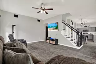 6946 Belt Link Loop, Wesley Chapel, FL 33545 - Photo 11