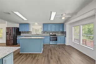 7257 Berry Rd, Zephyrhills, FL 33540 - Photo 21