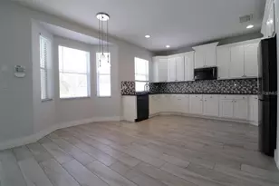 27709 Kirkwood Cir, Wesley Chapel, FL 33544 - Photo 11
