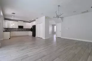 27709 Kirkwood Cir, Wesley Chapel, FL 33544 - Photo 9
