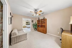 3423 Pico Dr, Tampa, FL 33614 - Photo 23