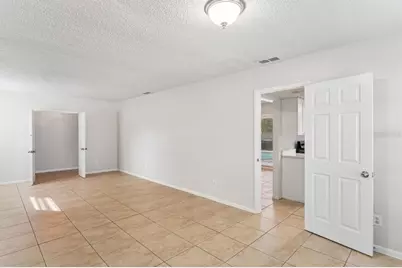 14051 Briardale Lane, Tampa, FL 33618 - Photo 5