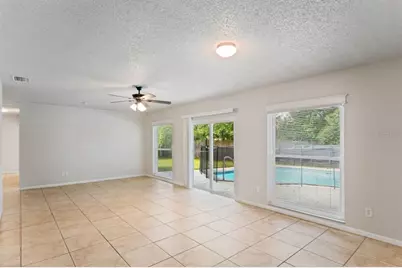 14051 Briardale Lane, Tampa, FL 33618 - Photo 11